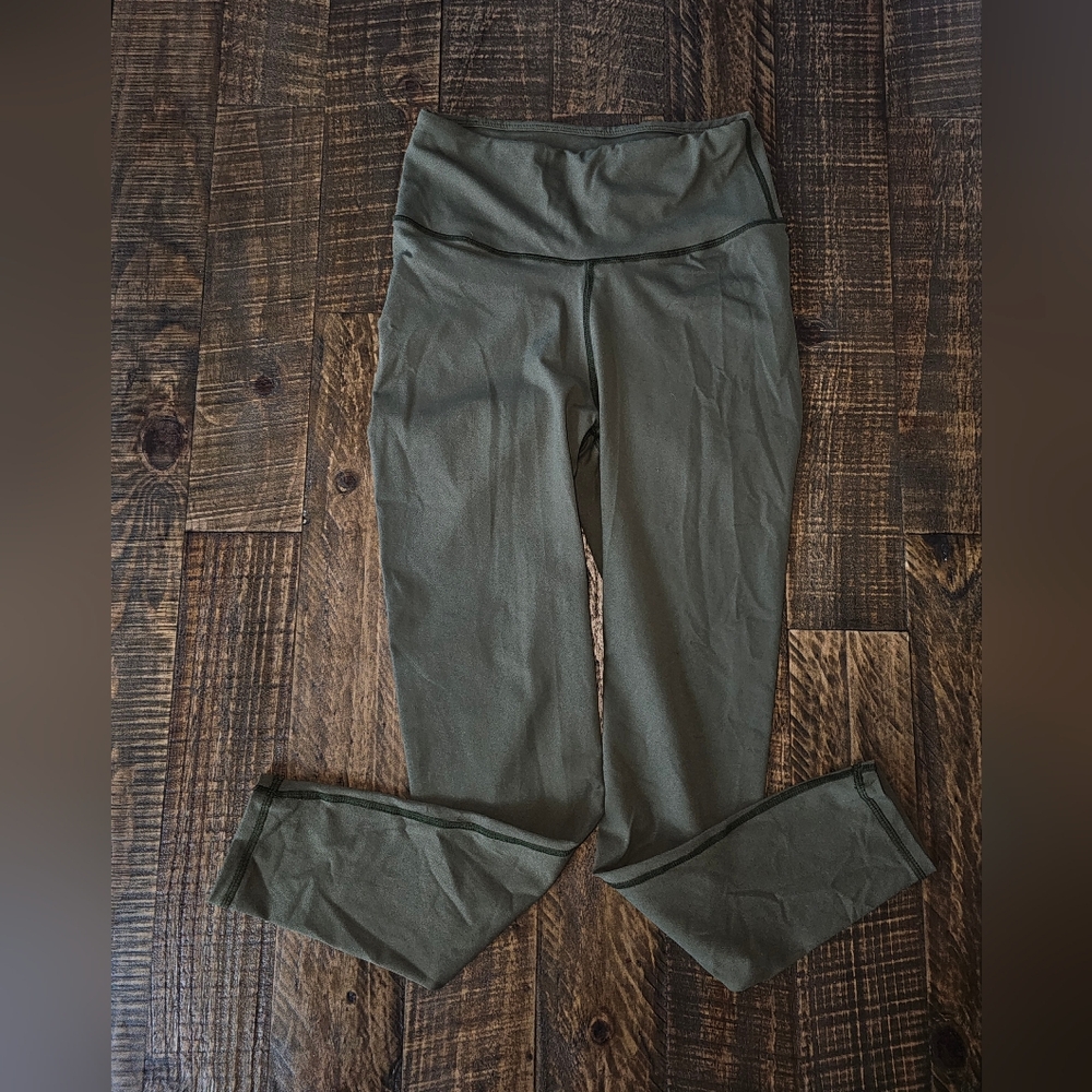 Olive Green Leggings Butt Scrunch - Picture 7 of 8